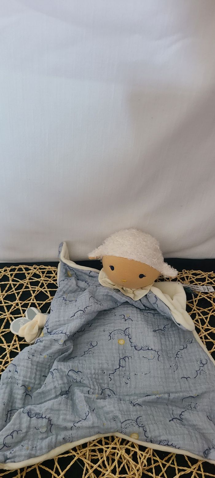 Maxi doudou mouton en coton bio et polyester recyclé | Kaloo