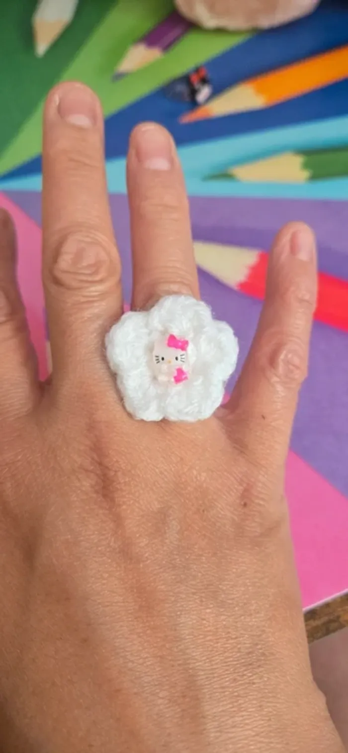 Bague fleur hello kitty neuf - photo numéro 5