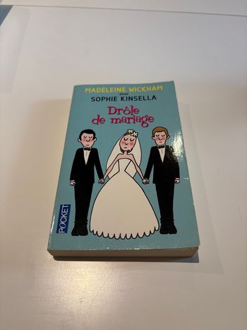 Livre « Drôle de mariage » de Sophie Kinsella édition Pocket