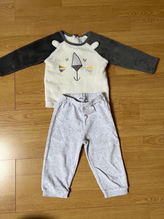 Lot de 4 pyjamas velours 18 mois - photo numéro 14