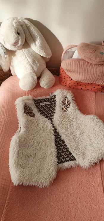 Gilet Ikks taille 18 mois