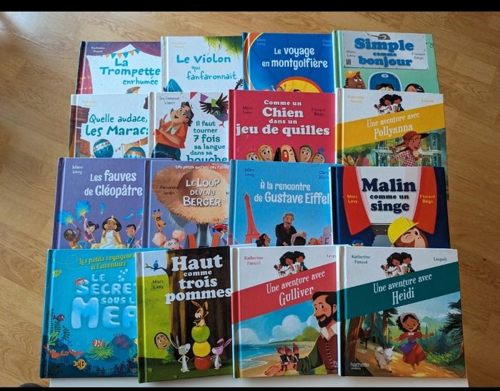 Lot de 16 livres macdo