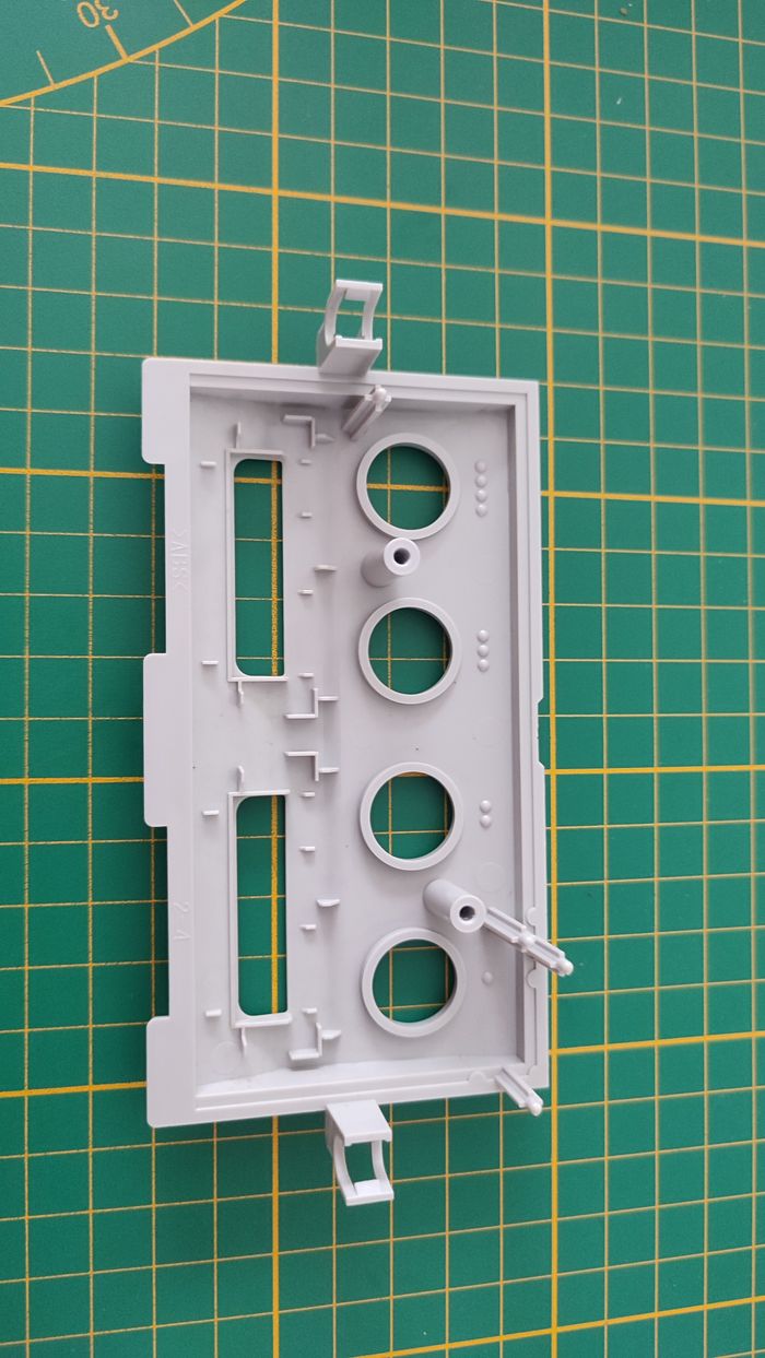 Plasturgie façade avant pièce détachée console de jeux Nintendo Gamecube DOL-001 (EUR) #E37 - photo numéro 2