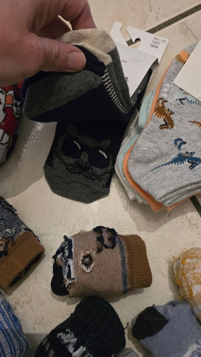 😍🤩💙 lot socquettes et chaussettes 23/26 et 24/26 garçon 💙🤩 - photo numéro 8