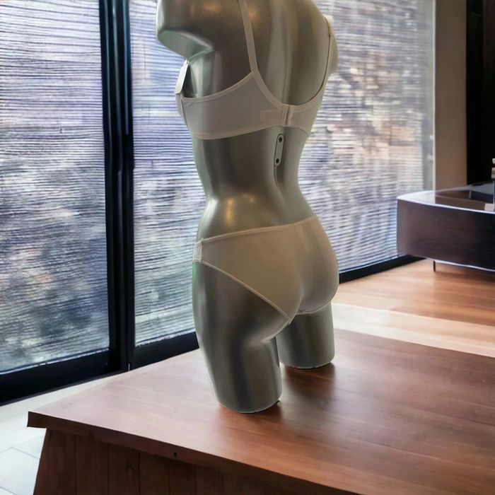 Culotte dim neuve taille 36 - photo numéro 2
