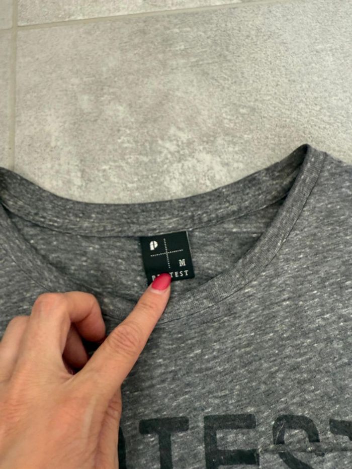 T-shirt Protest homme gris taille M très bon état - photo numéro 5