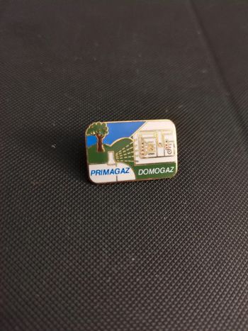 Pin's Primagaz Domogaz gaz