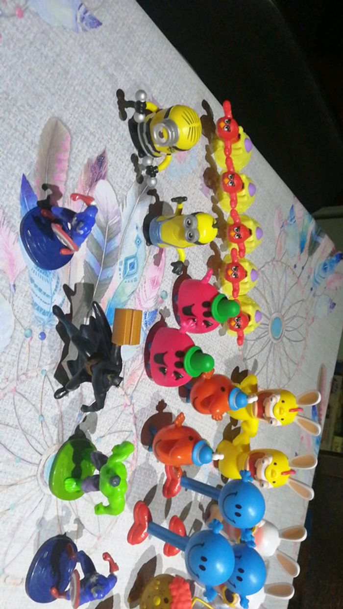 Lot de 30 figurines - photo numéro 2