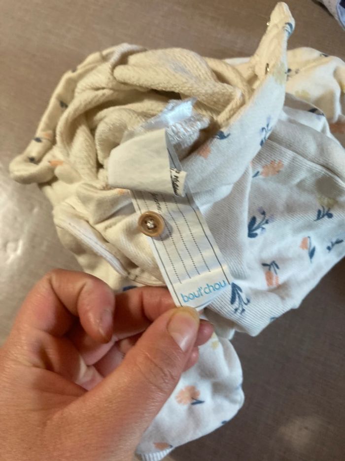 Combinaison bébé Bout’chou + bavoir assorti - Taille 3 mois - photo numéro 7