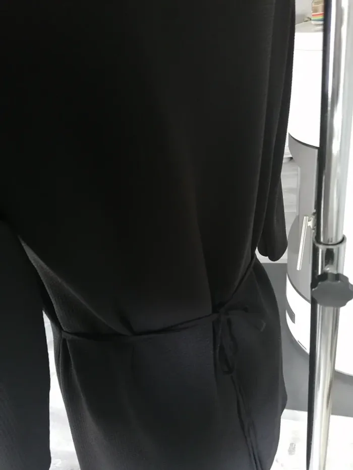 Robe noire R. P tamar 46 - photo numéro 3