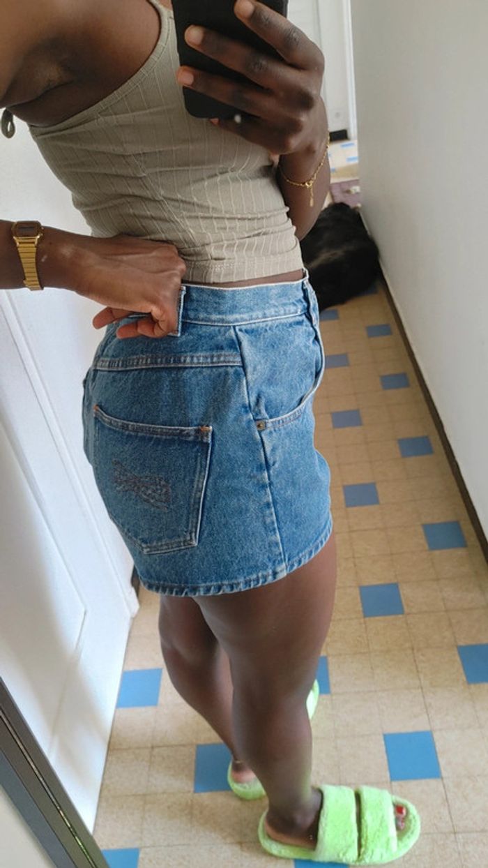 Mini short en jeans vintage brut taille haute - photo numéro 2