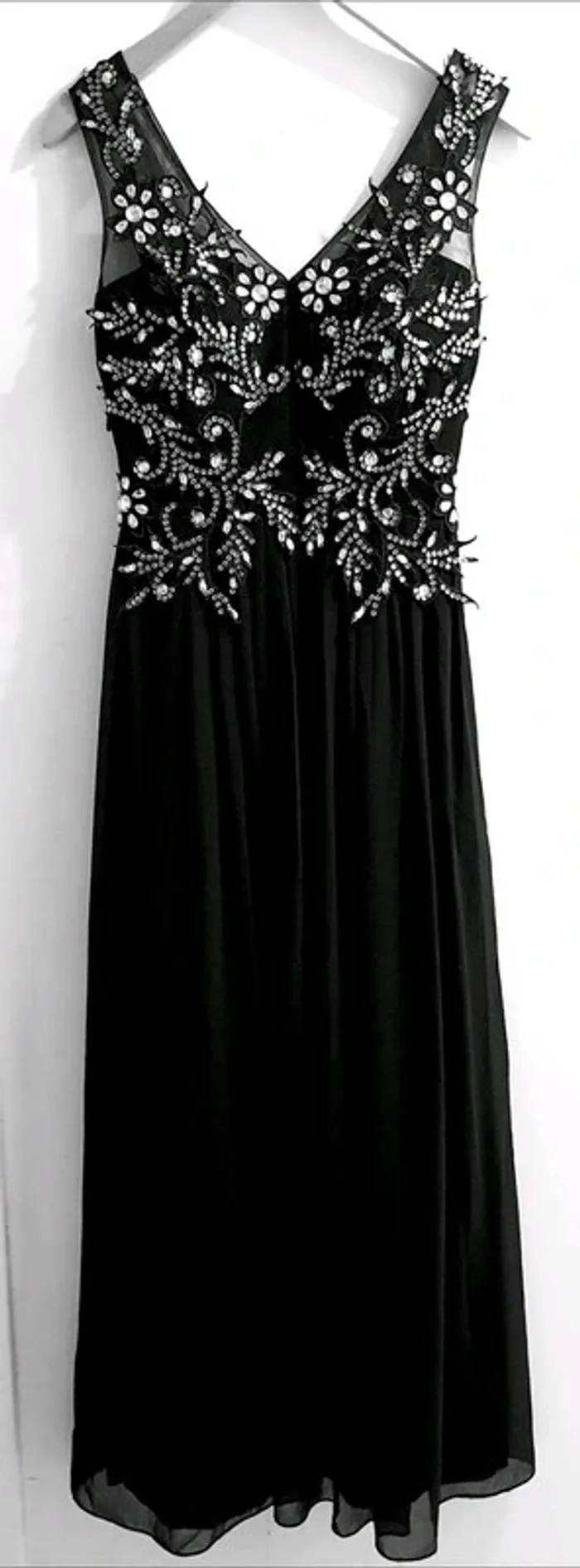 Élégante robe longue noire à perles – Taille L