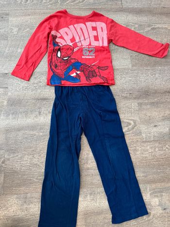 Pyjama Spider Man taille 5-6 ans