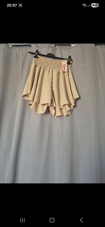 Short beige 