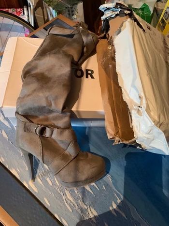Bottes talon aiguilles t36 neuf
