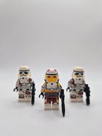 Figurines type lego Capitaine Enoch + 2 stormtroopers star wars