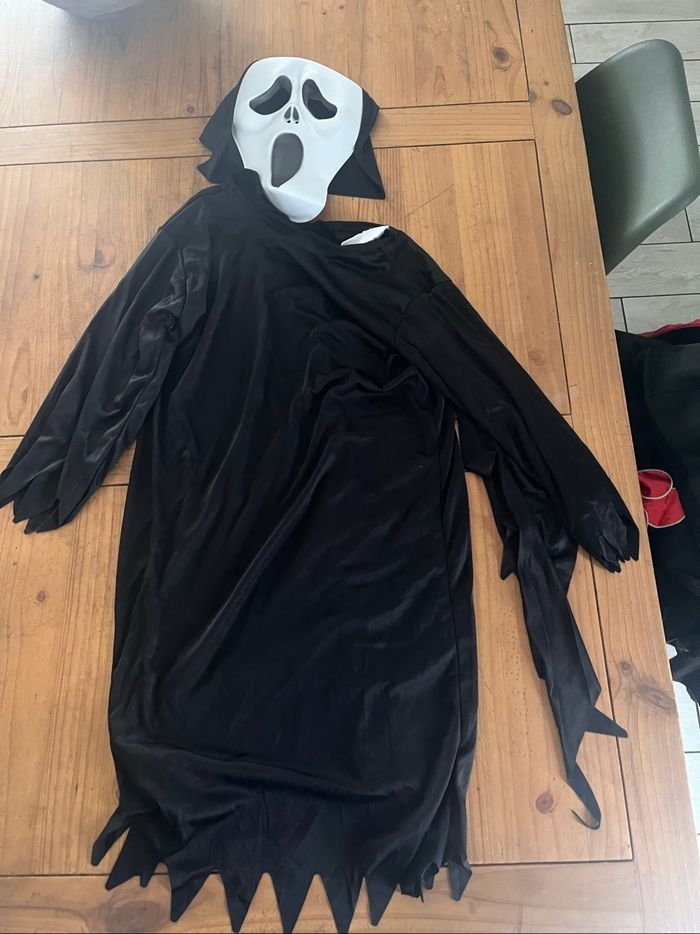 Costume  scary movie