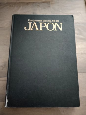Livre une journée dans la vie du Japon