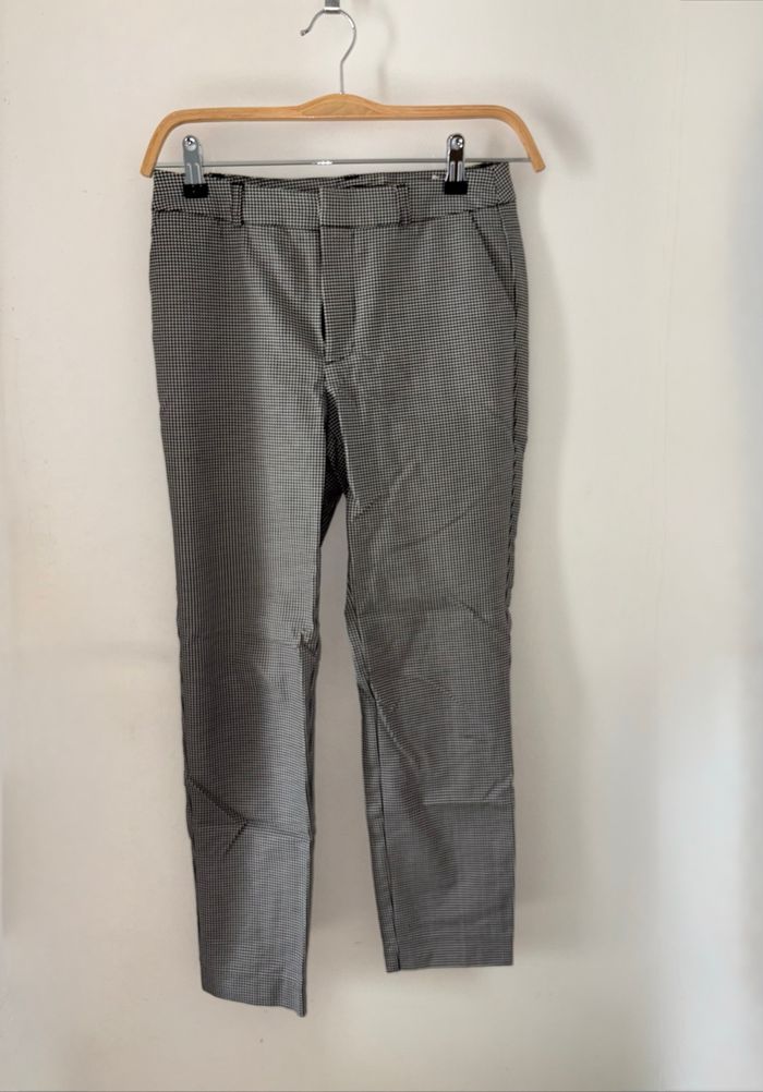 Pantalon à carreaux noir et blanc stradivarius femme taille 34 en très bon état. - photo numéro 8