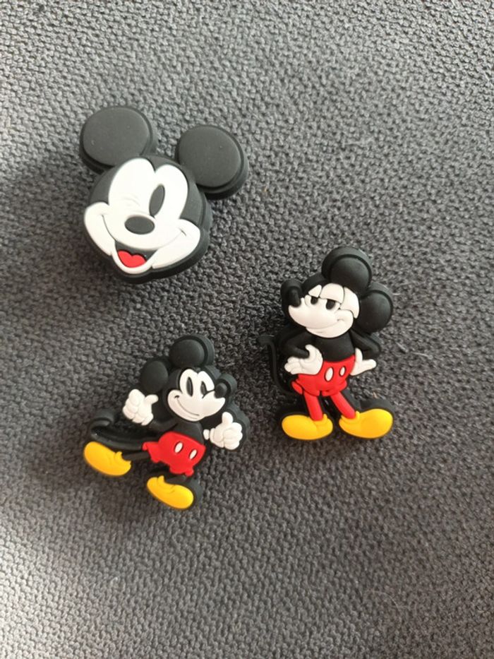 Charms accessoires chaussures crocs Mickey Mouse - photo numéro 5