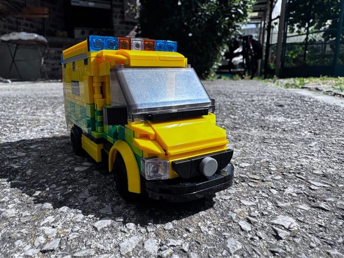 Ambulance en briques