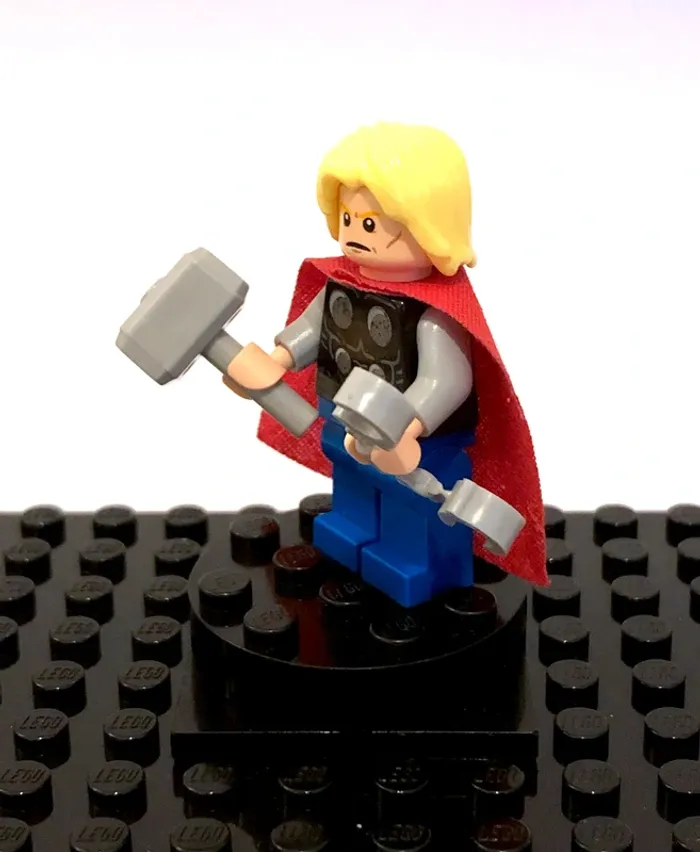 LEGO Marvel Super Heroes - "Thor, no beard" - photo numéro 5