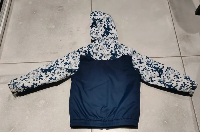 Veste type doudoune légère, réversible - Garçon, taille 4 ans - photo numéro 2