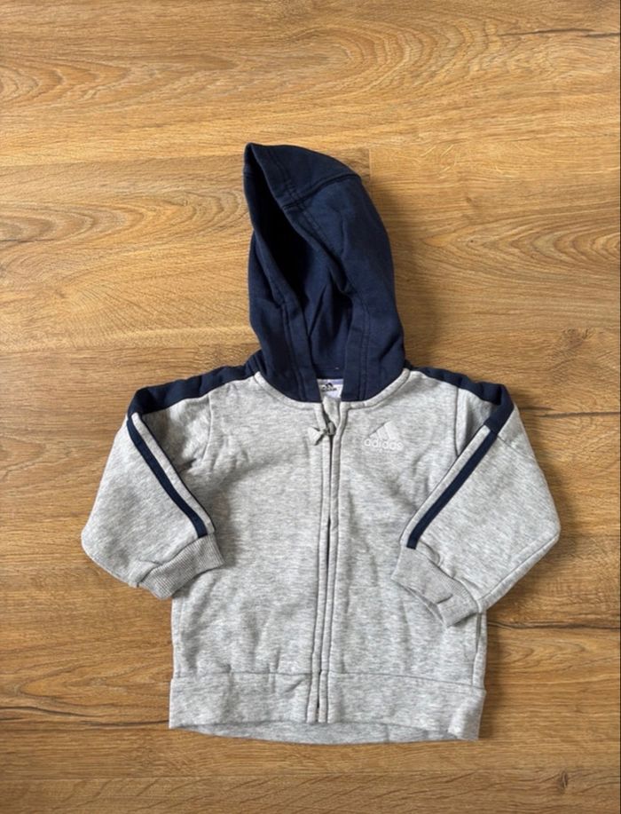 Veste et pantalon Adidas bébé 6 mois - photo numéro 4