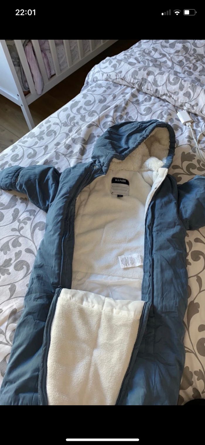 Combinaison bébé - photo numéro 3