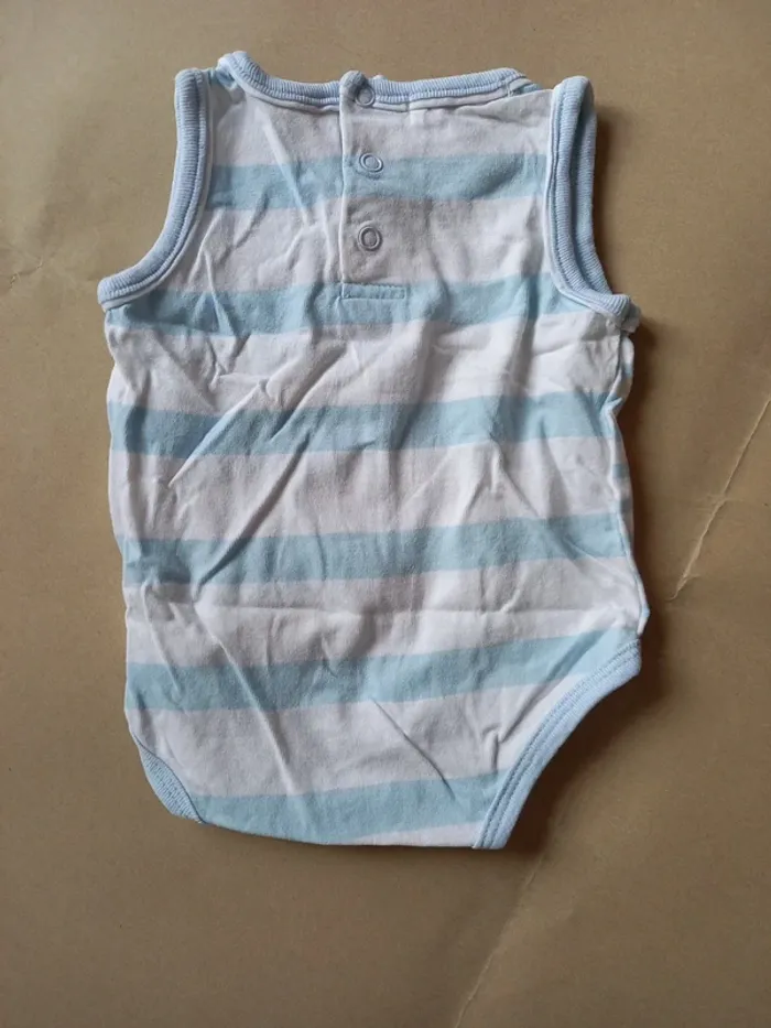 Body SM 6 mois - photo numéro 5