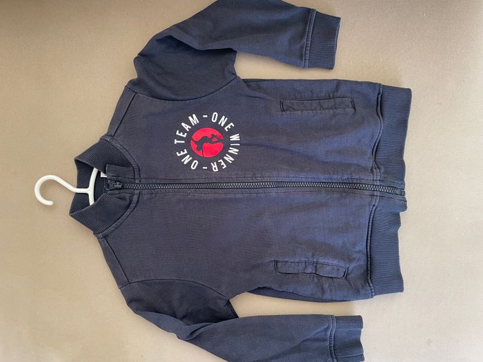 Sweat zippé Chicco « Skate » 5 ans – Excellent état