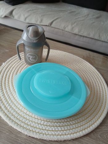 Tasse Twistshake et assiette à compartiment - Twistshake