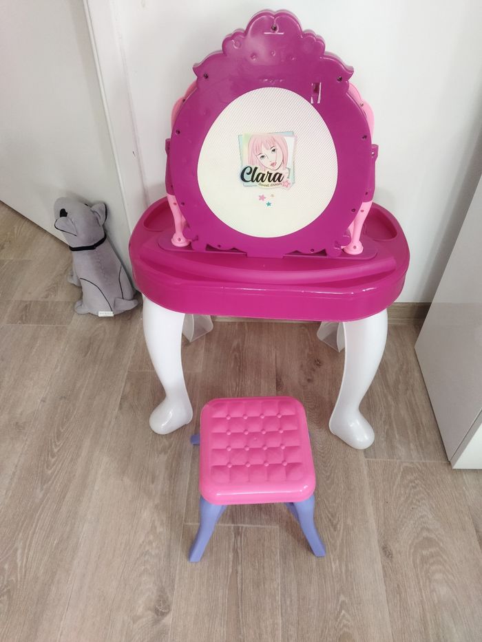 Coiffeuse fille - photo numéro 4