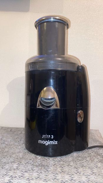 Machine à jus magimix