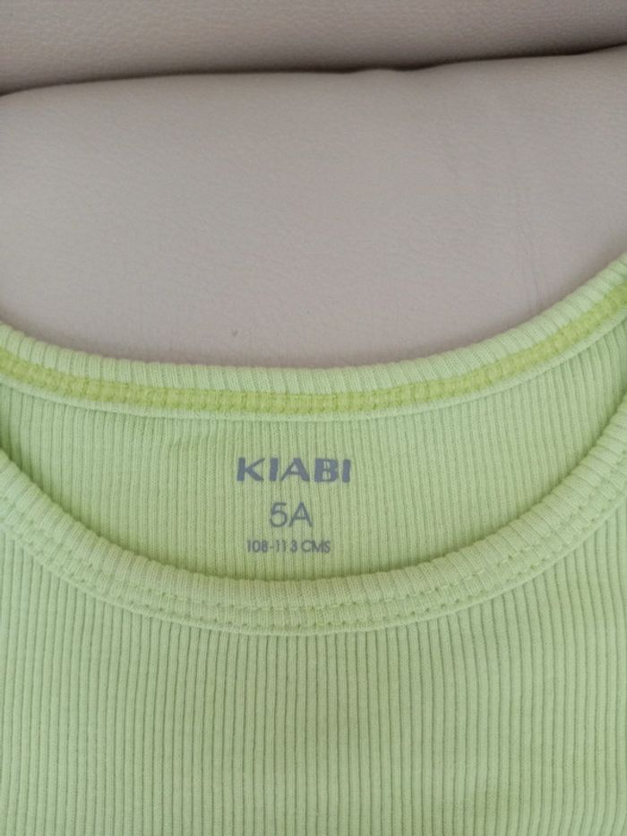 T-shirt taille 5 ans - photo numéro 2