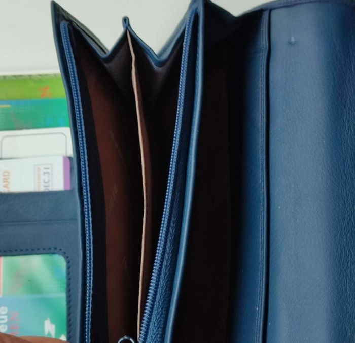 Portefeuille bleu en cuir neuf saison coffret - photo numéro 7