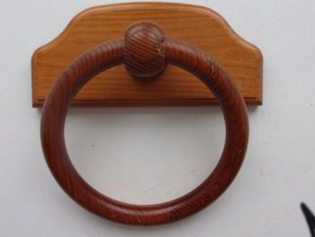 Porte serviette en bois