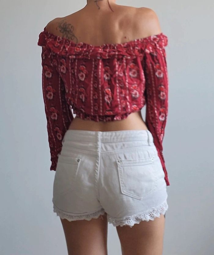 Crop top fleuri - photo numéro 2