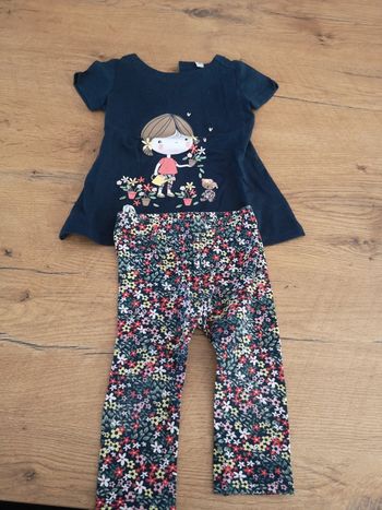 Ensemble bleu marine fleuri 12 mois