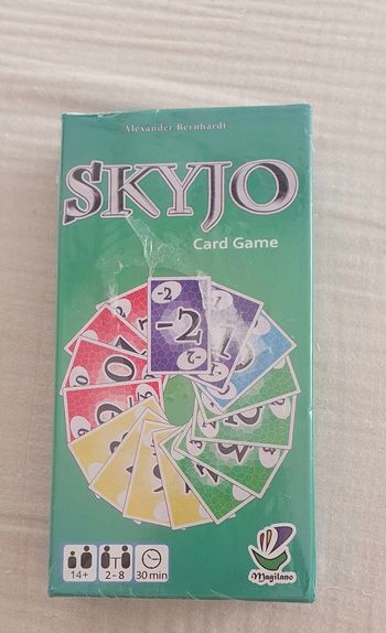 Jeu de cartes SKYJO neuf