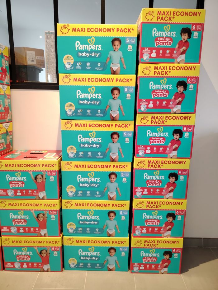 Carton de couches pampers baby-dry et pants - photo numéro 3