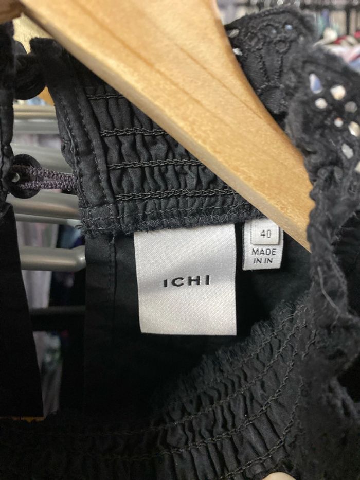 Jolie Robe Noire Avec Broderie Taille 40 - photo numéro 8