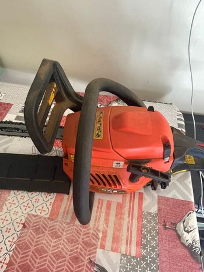 Tronçonneuse - photo numéro 2