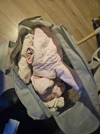 Lot fille 9 a 12 mois