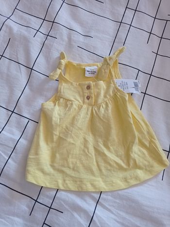 Débardeur neuf jaune 3 mois