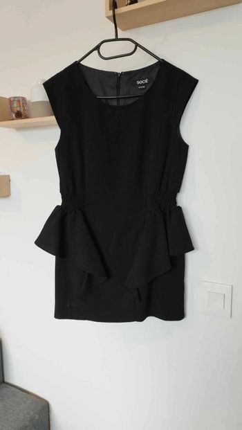 Robe noir