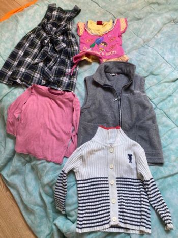 Lot de 5 vêtements fille 5 ans