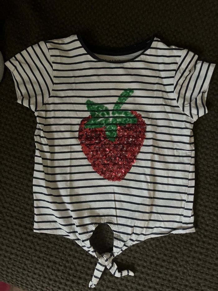 Tee shirt manches courtes rayés avec fraises