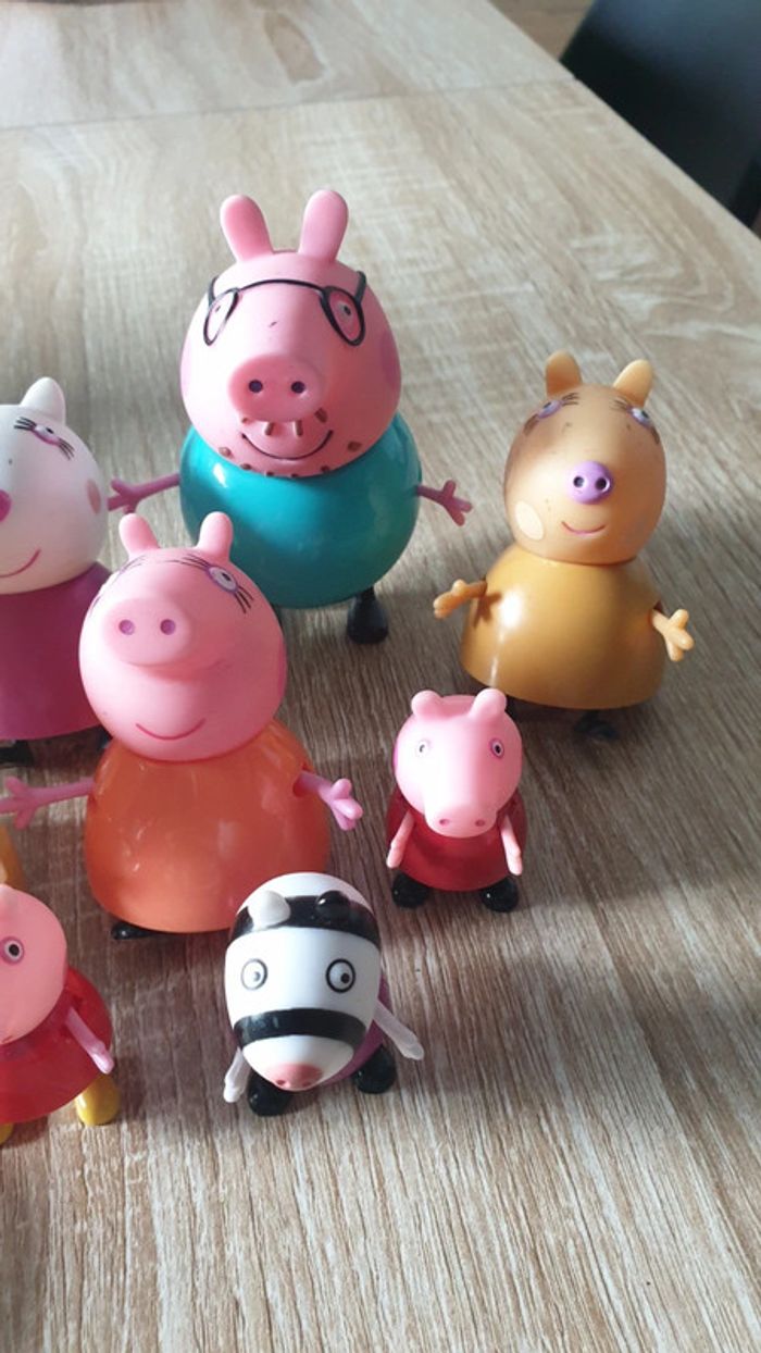 Lot figurines peppa pig - photo numéro 2