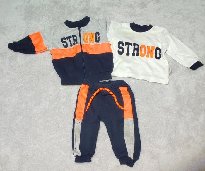 Lot ensemble jogging 6 mois - photo numéro 8